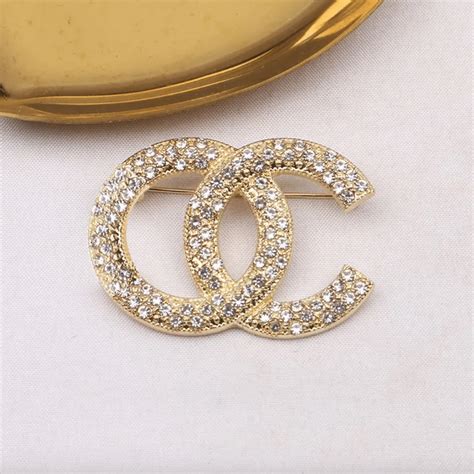 chanel arrow brooch|best chanel brooch dupe.